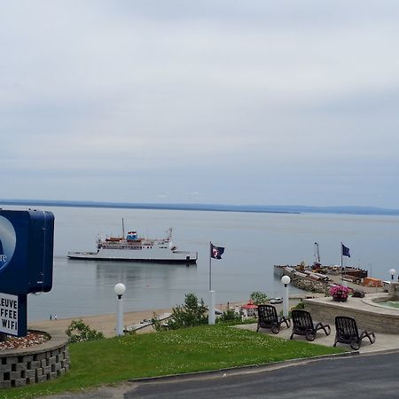 Motel Vue Belvedere Saint-Siméon Zewnętrze zdjęcie