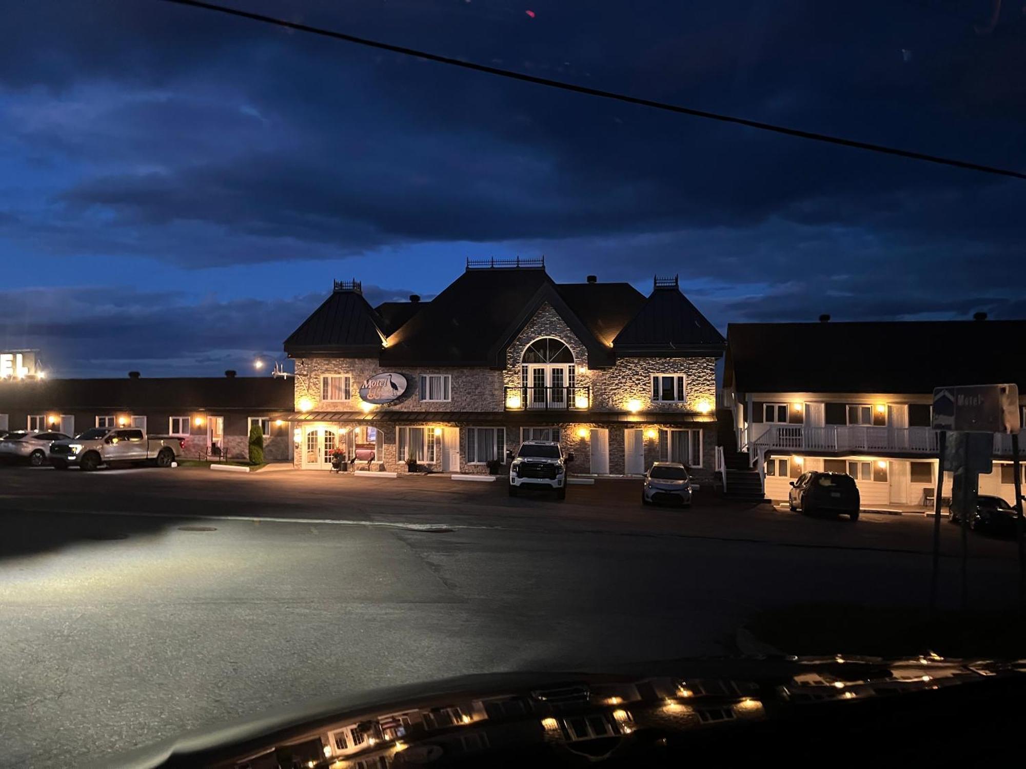 Motel Vue Belvedere Saint-Siméon Zewnętrze zdjęcie